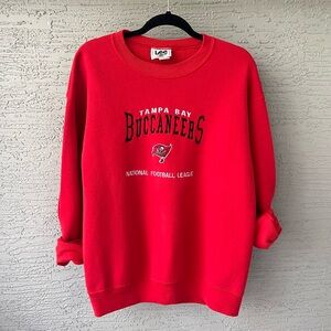 Lee Sport Vintage Tampa Bay Buccaneers Crew Neck